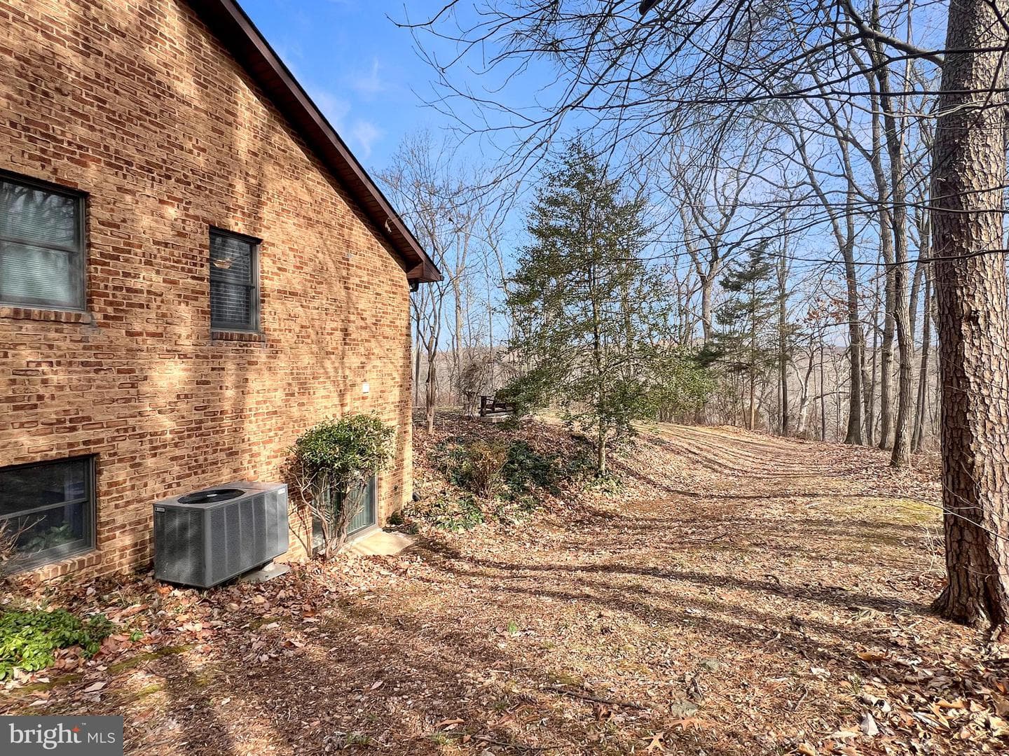 5800 Leslie Lane photo 39