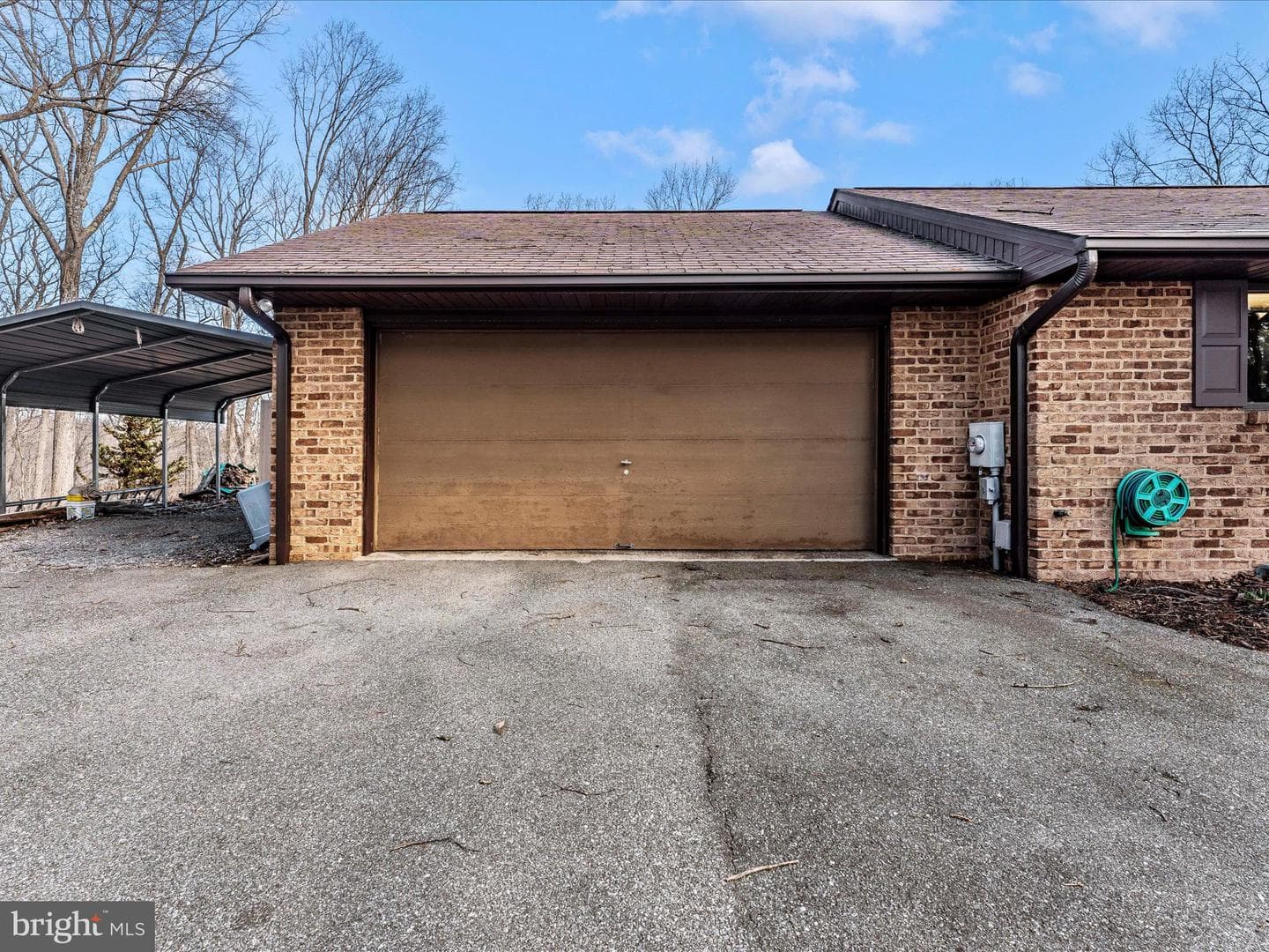 5800 Leslie Lane photo 4