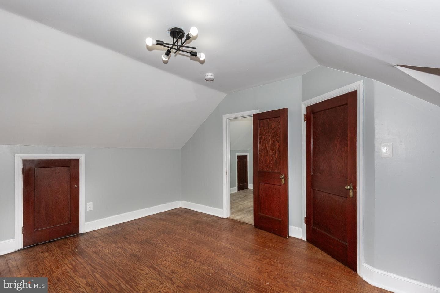 119 W Baltimore Street photo 34