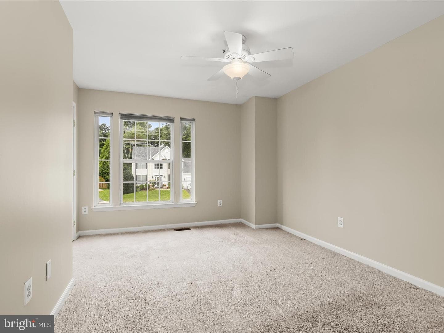216 Riverview Court photo 38