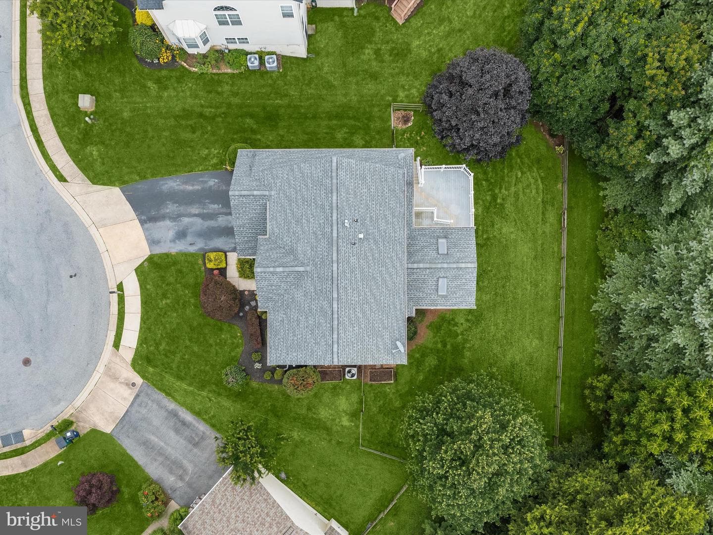 216 Riverview Court photo 63