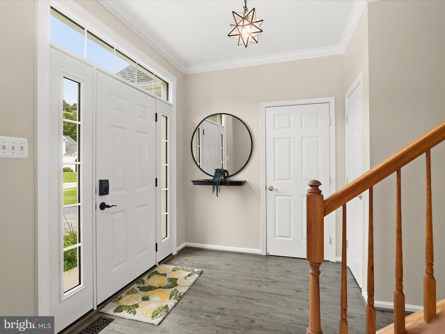 216 Riverview Court photo 9
