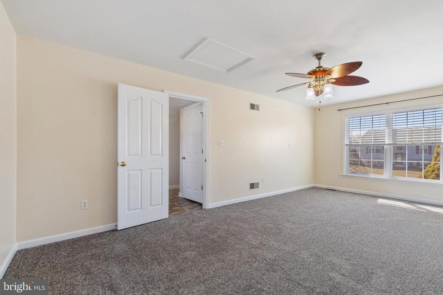 72 Crimson Avenue photo 13