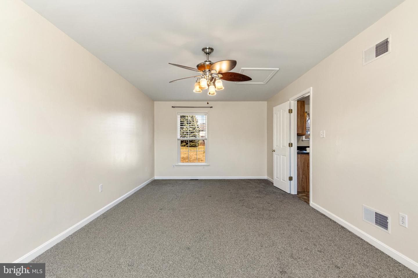 72 Crimson Avenue photo 14