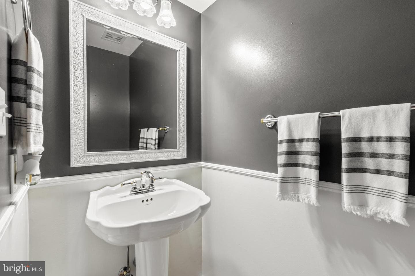 72 Crimson Avenue photo 17