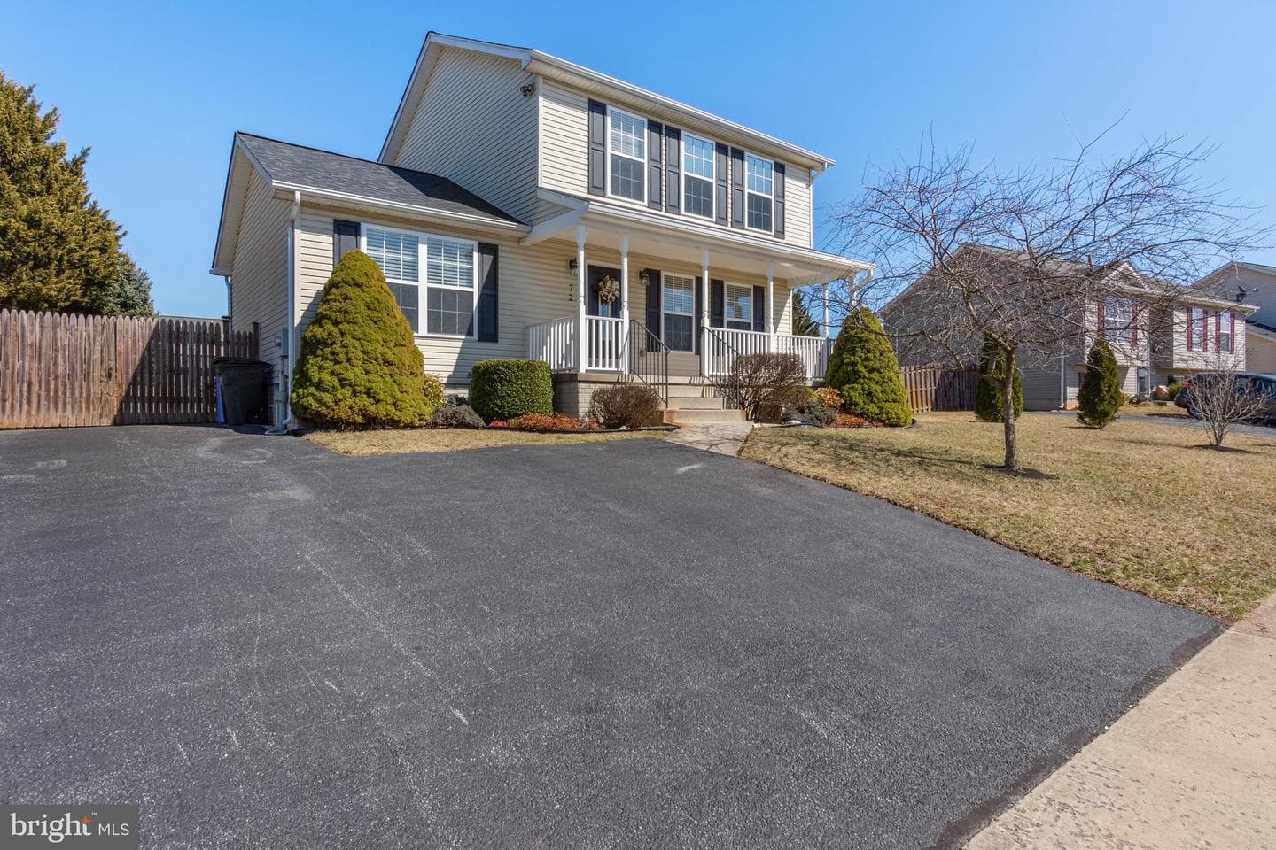 72 Crimson Avenue photo 2