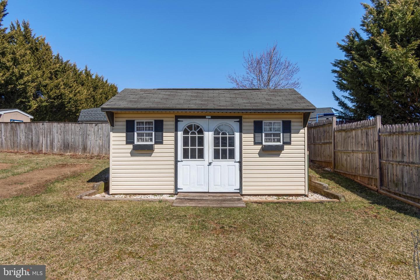 72 Crimson Avenue photo 38