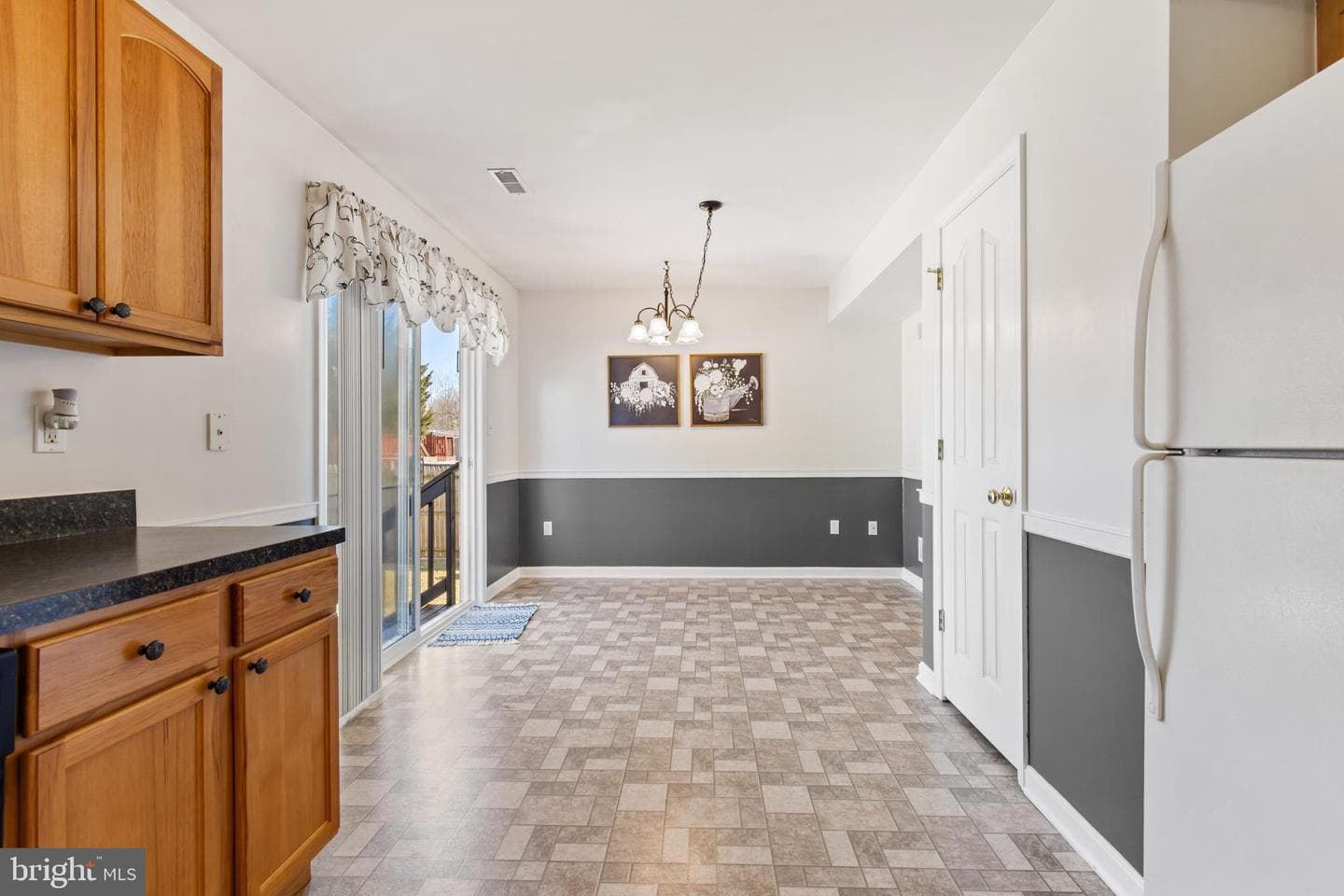 72 Crimson Avenue photo 9