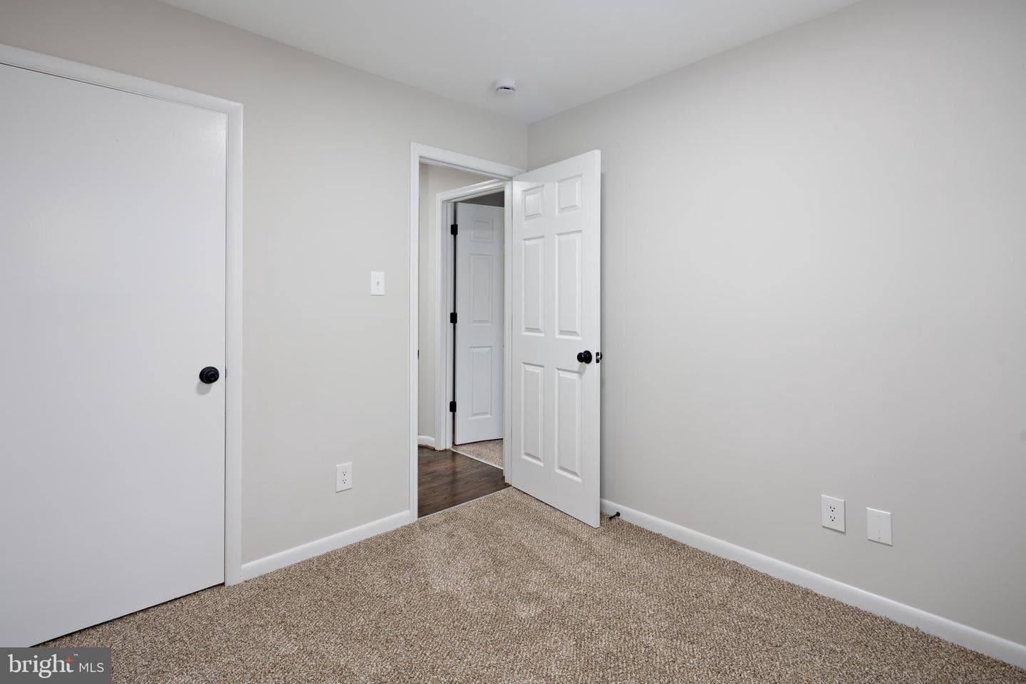 7027 Carmae Road photo 25