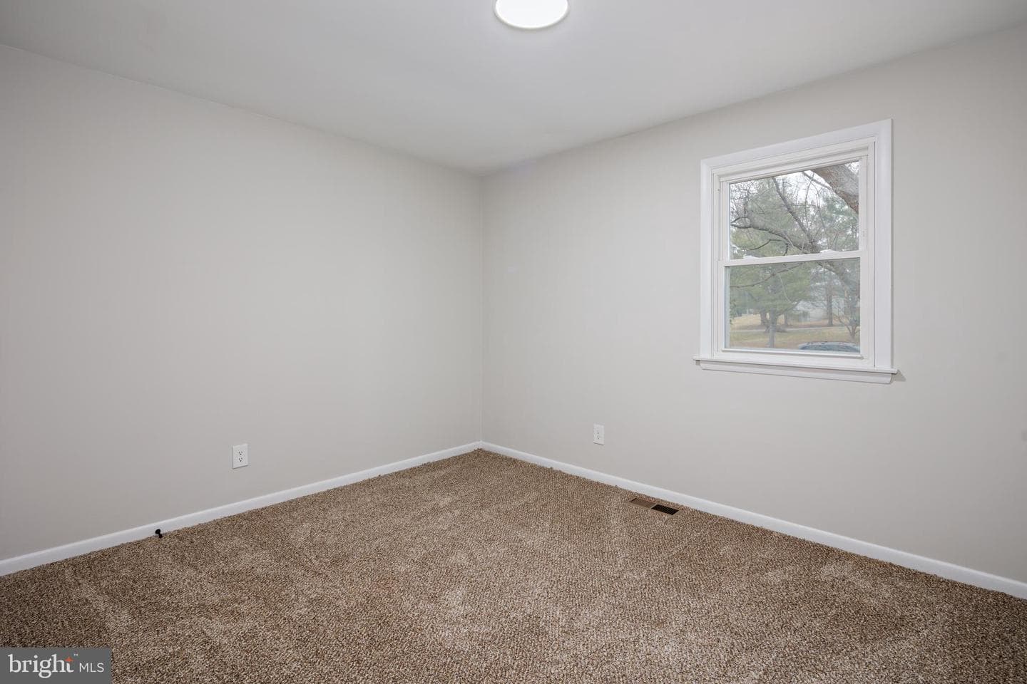 7027 Carmae Road photo 26