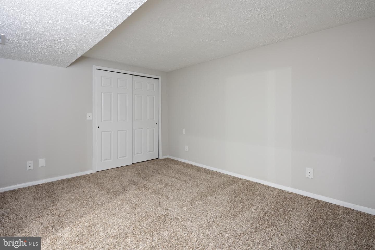 7027 Carmae Road photo 32