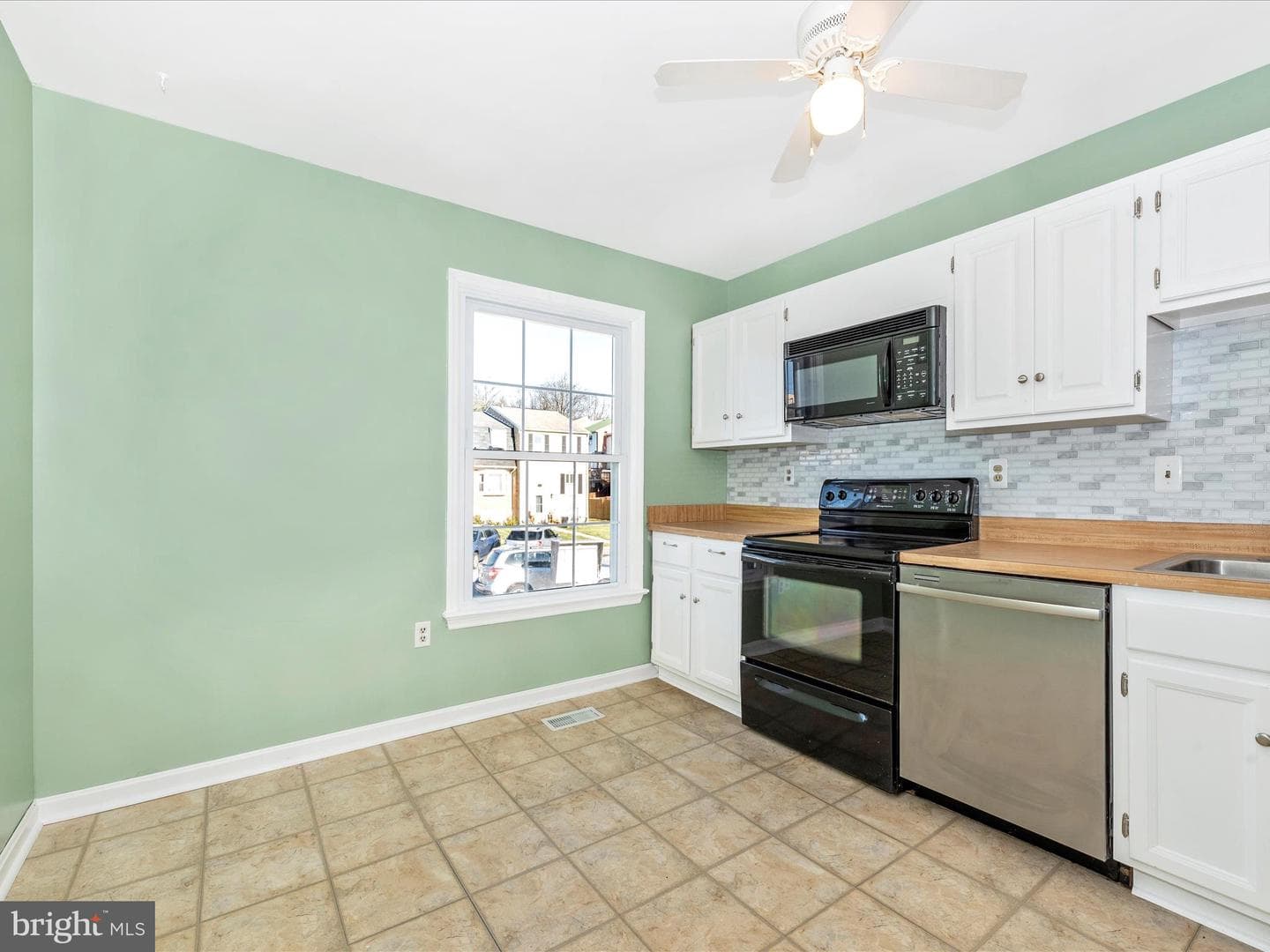 715 Horpel Drive photo 13