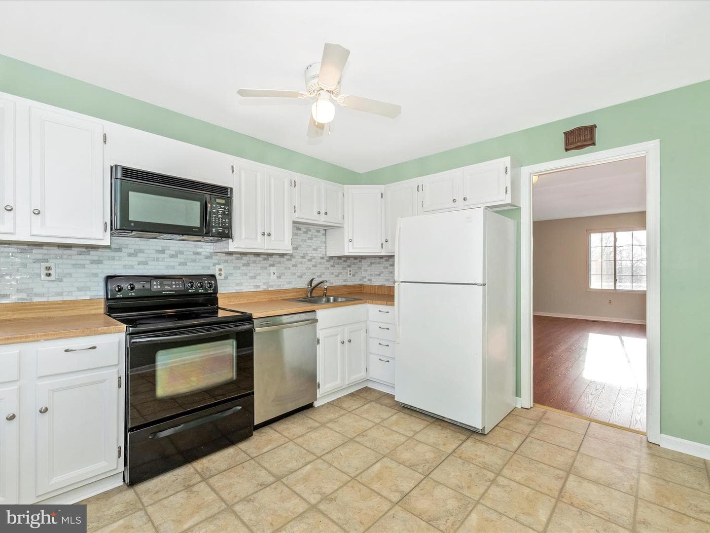 715 Horpel Drive photo 15