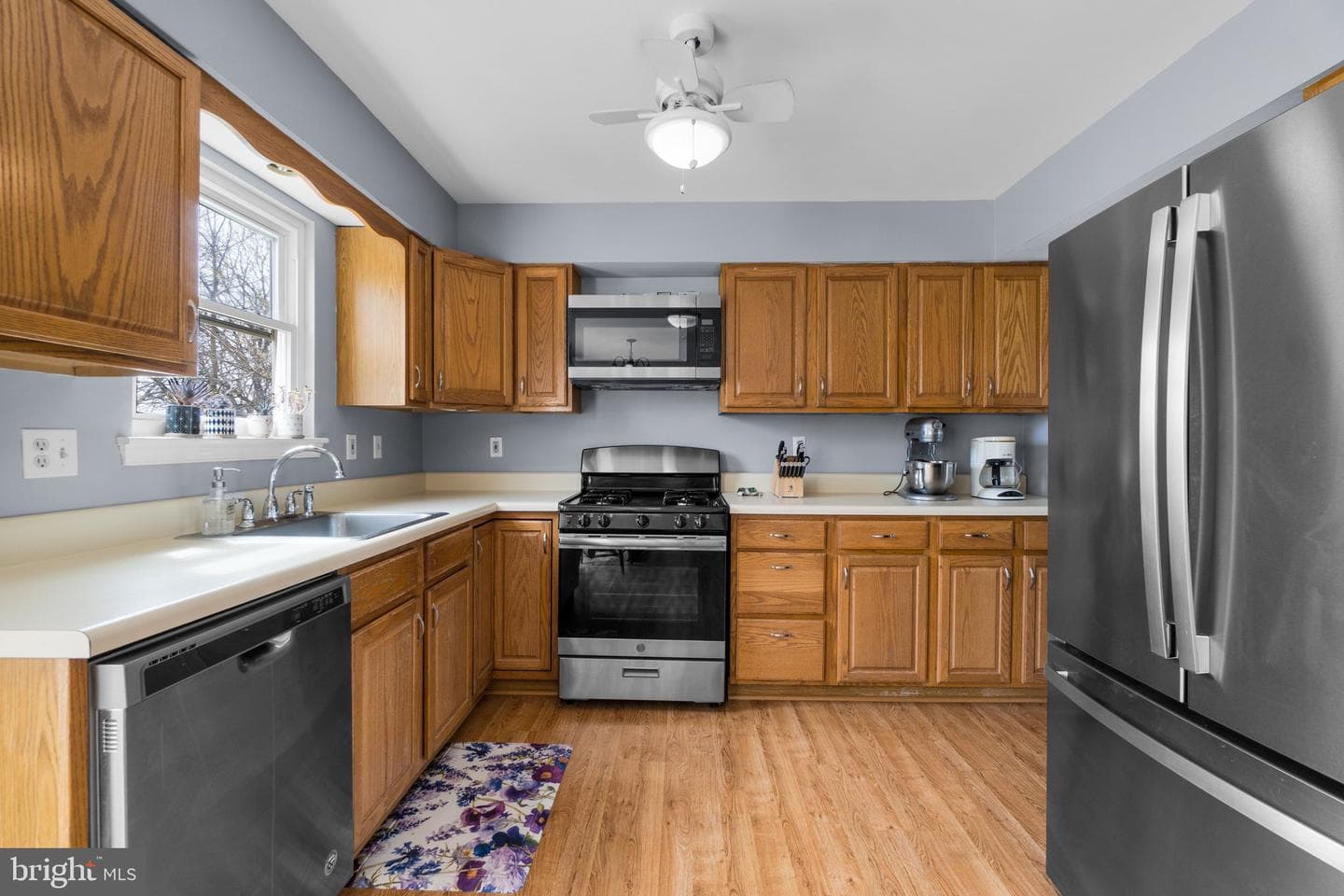 1359 Becket Road photo 3