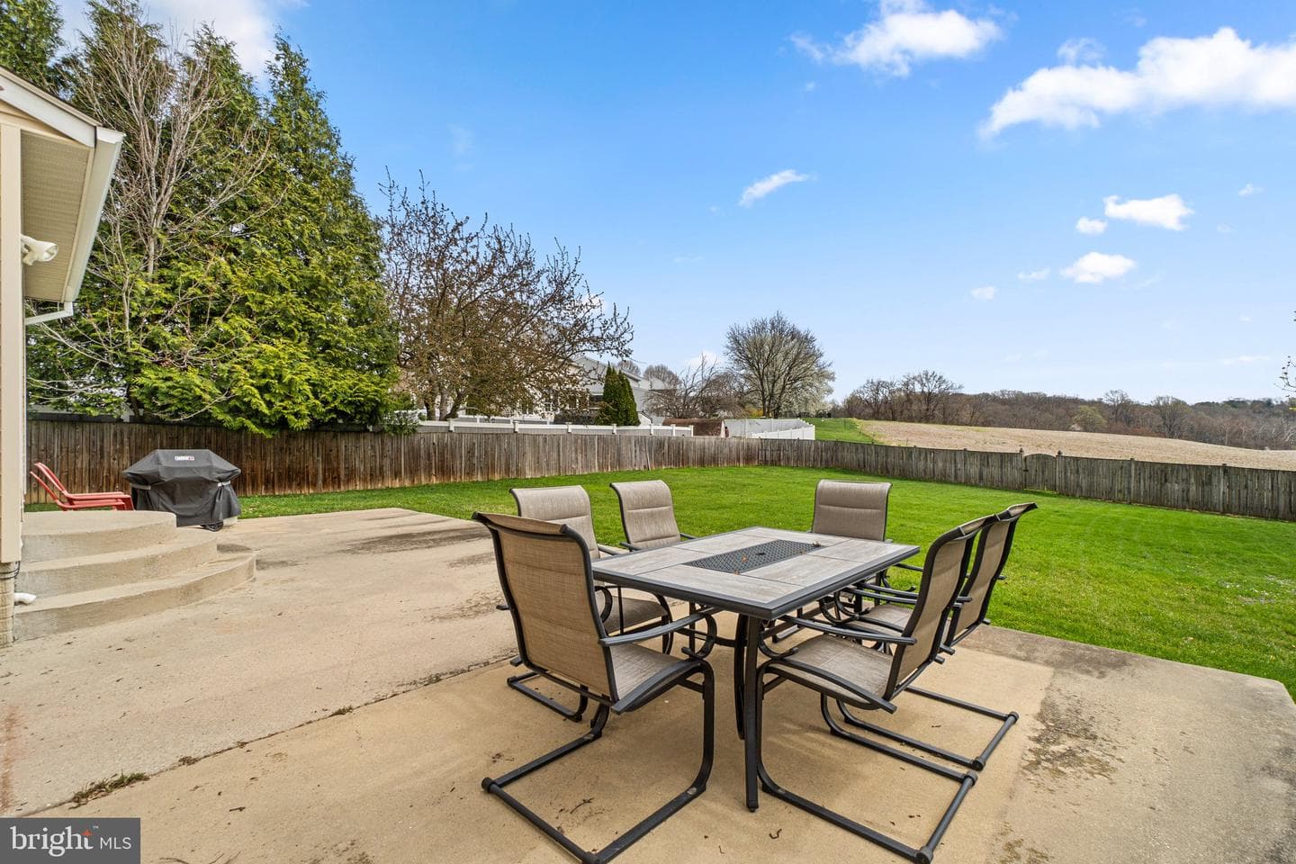 1359 Becket Road photo 5