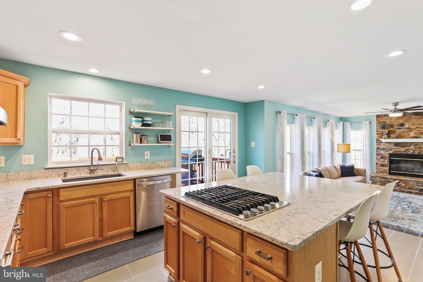 5810 Artisan Drive photo 6