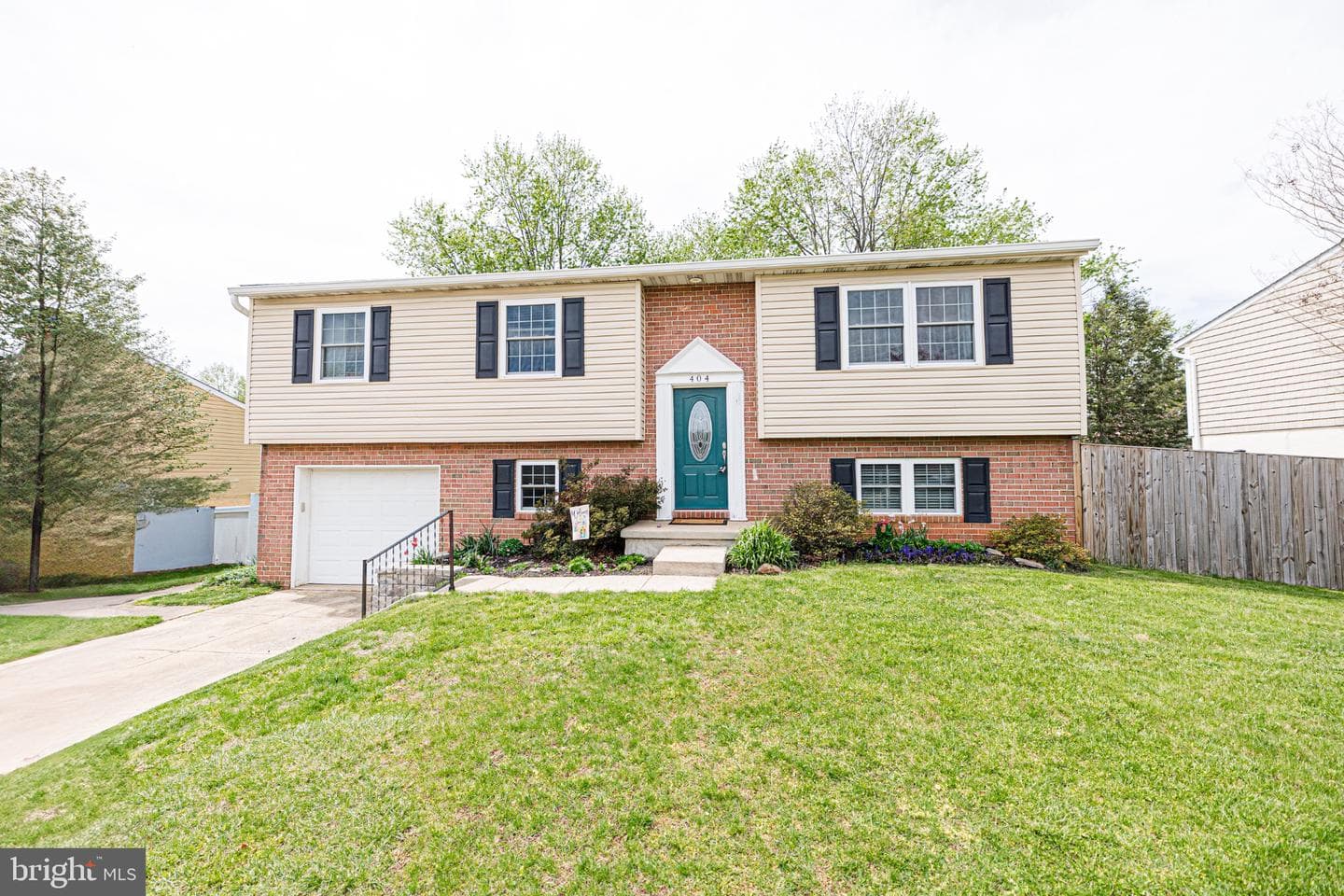 404 Farm Creek Road photo 2