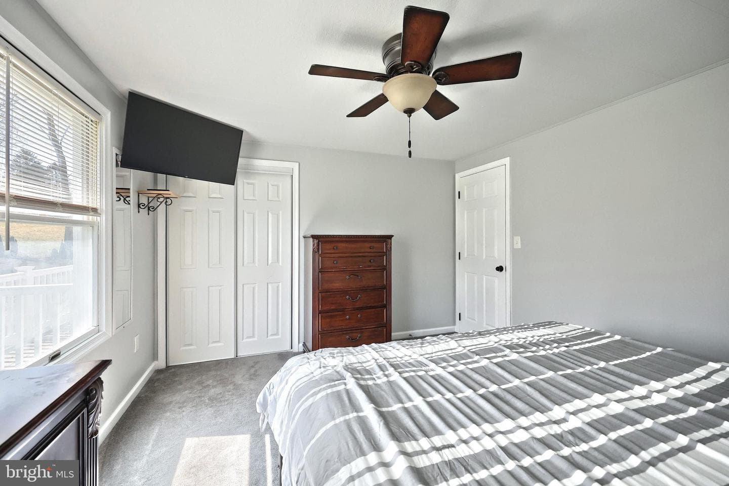 2462 Manchester Road photo 17