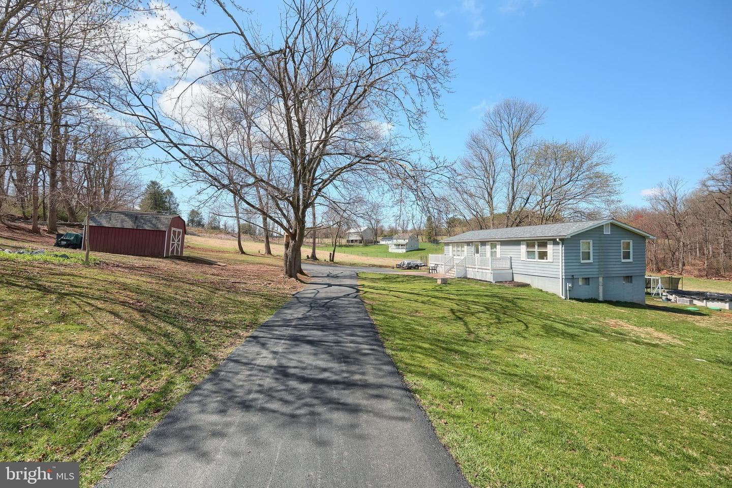 2462 Manchester Road photo 4