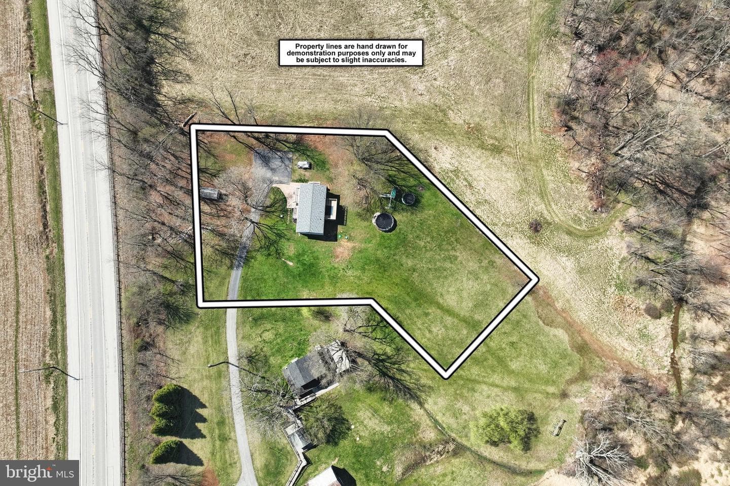 2462 Manchester Road photo 40