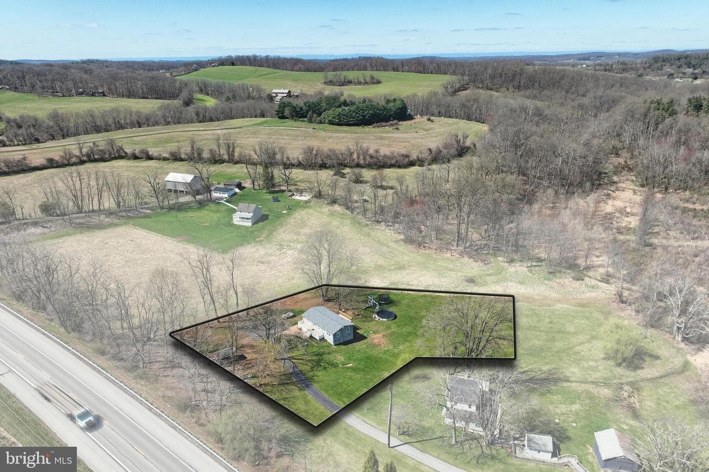 2462 Manchester Road photo 41