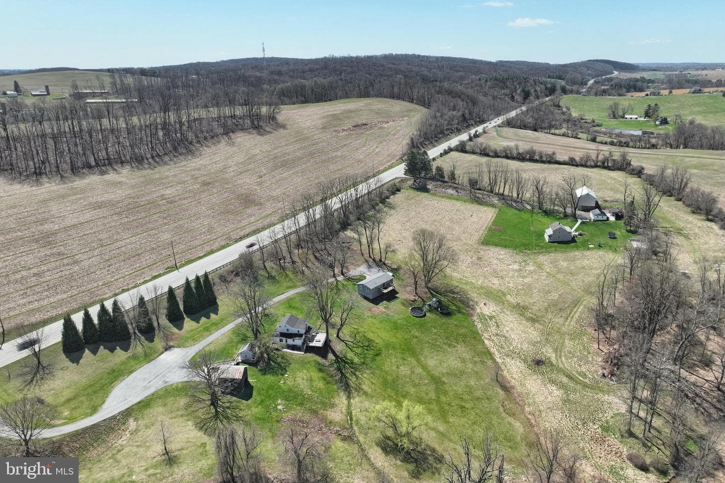 2462 Manchester Road photo 44