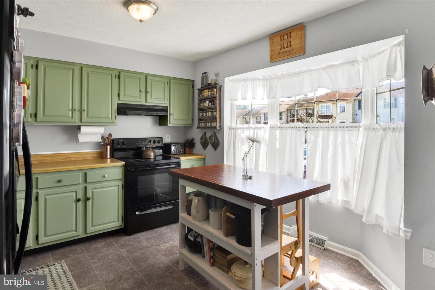 4100 Creswell Terrace photo 11