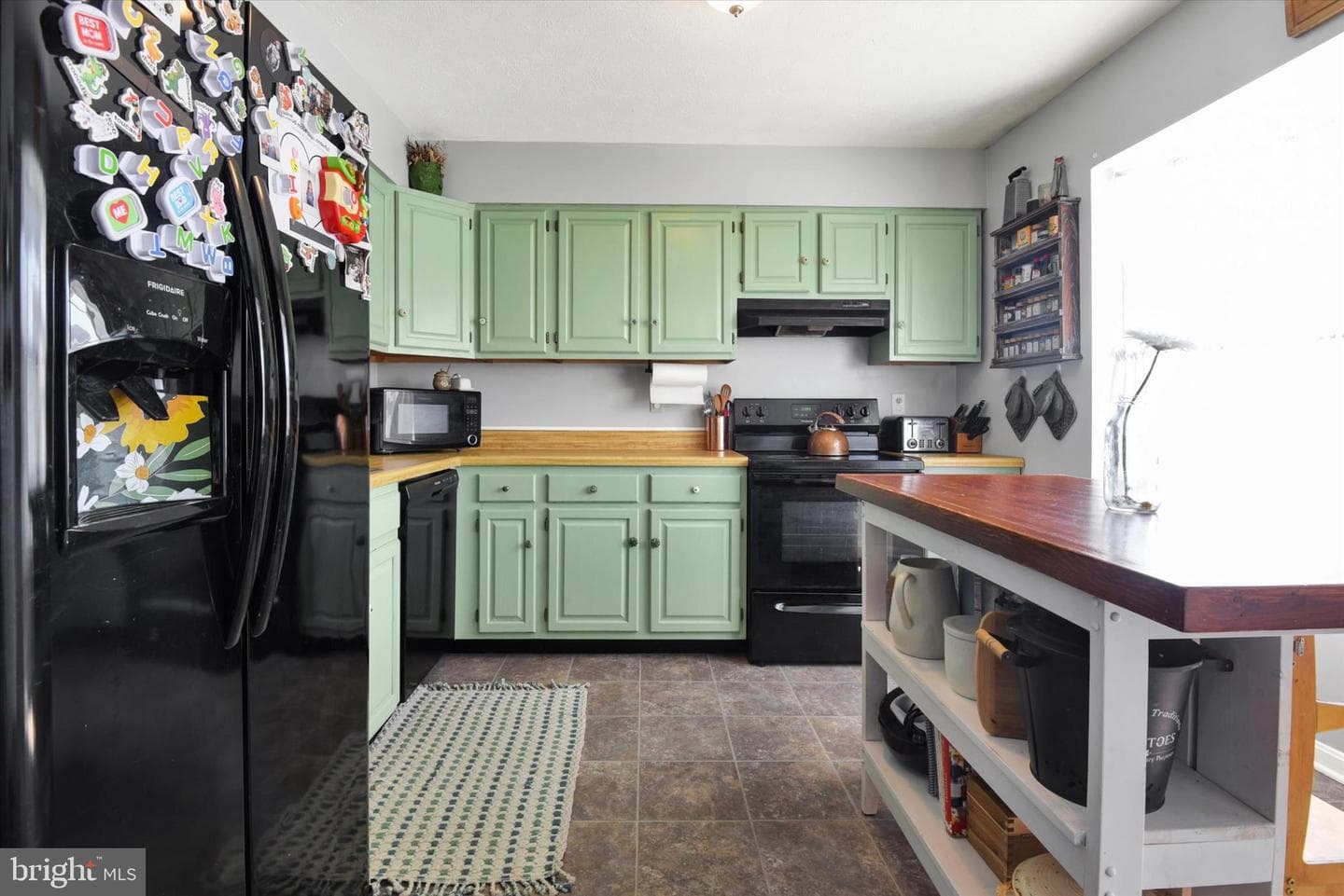 4100 Creswell Terrace photo 9