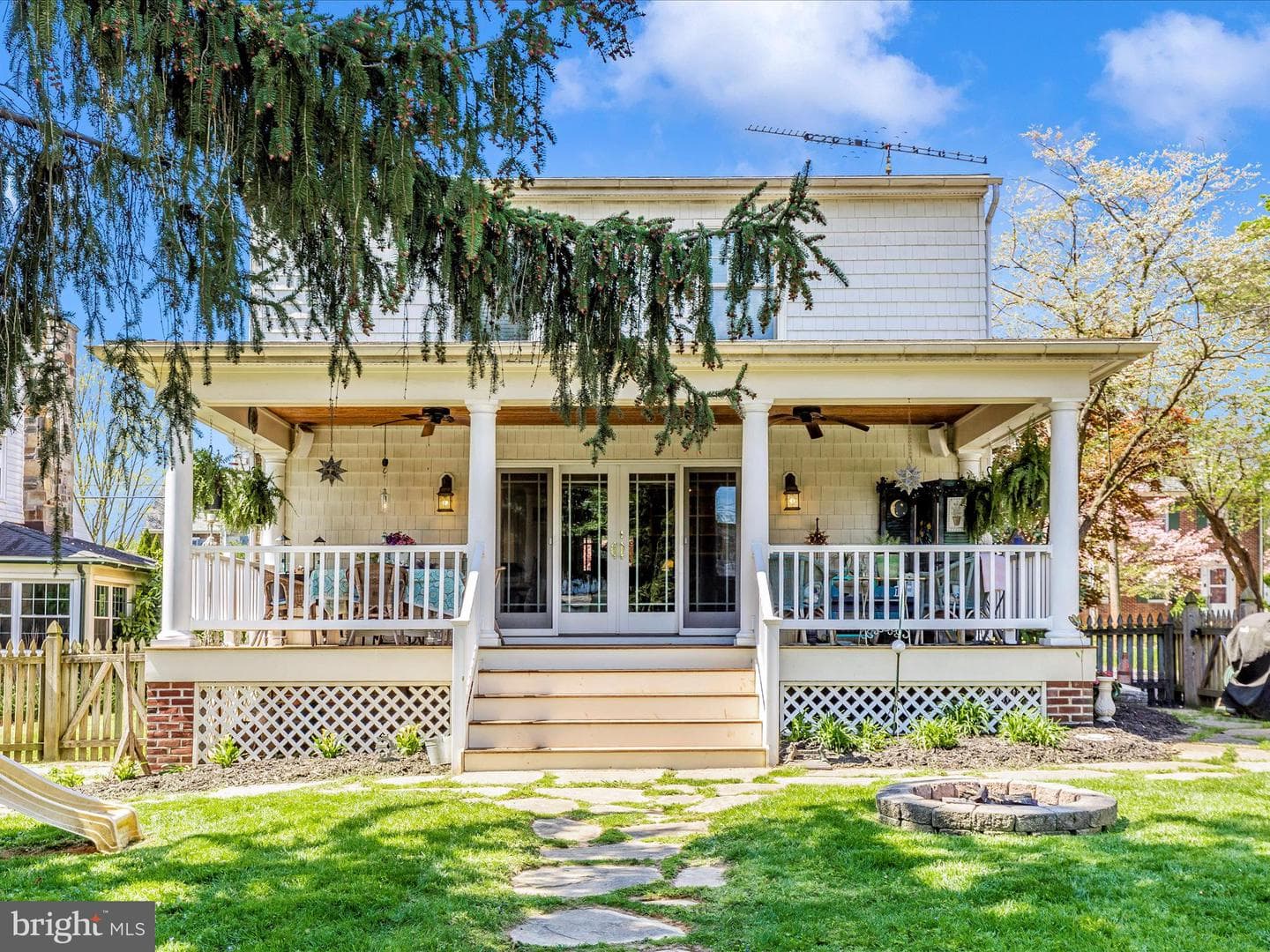64 W Green Street photo 10