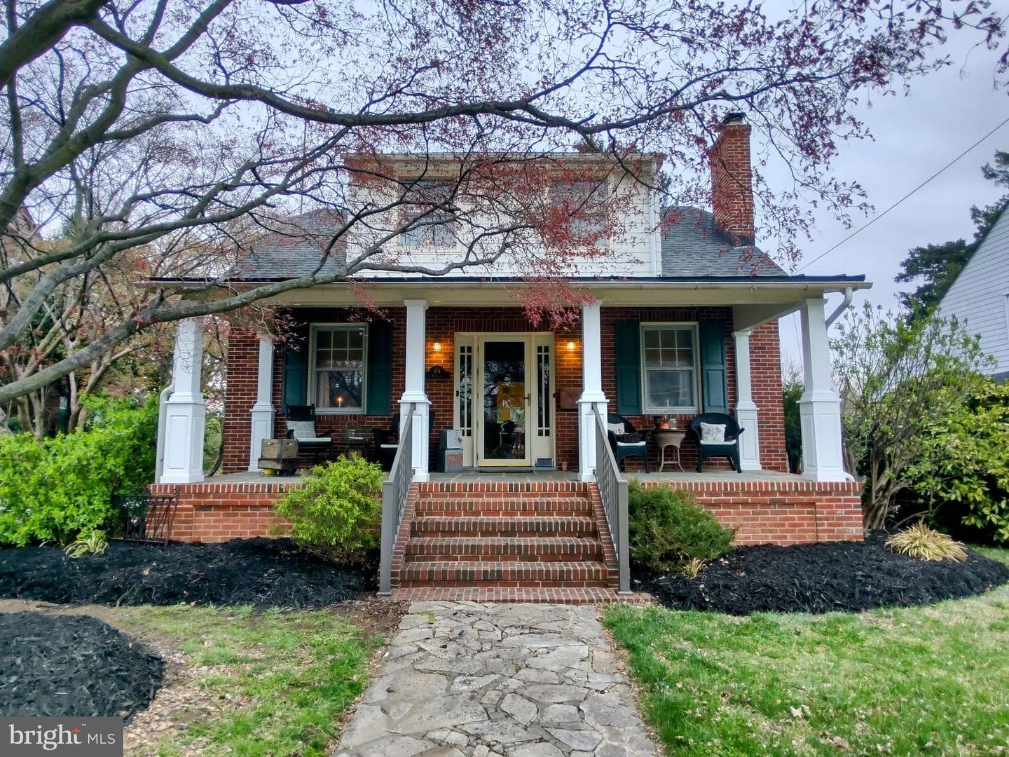64 W Green Street photo 2
