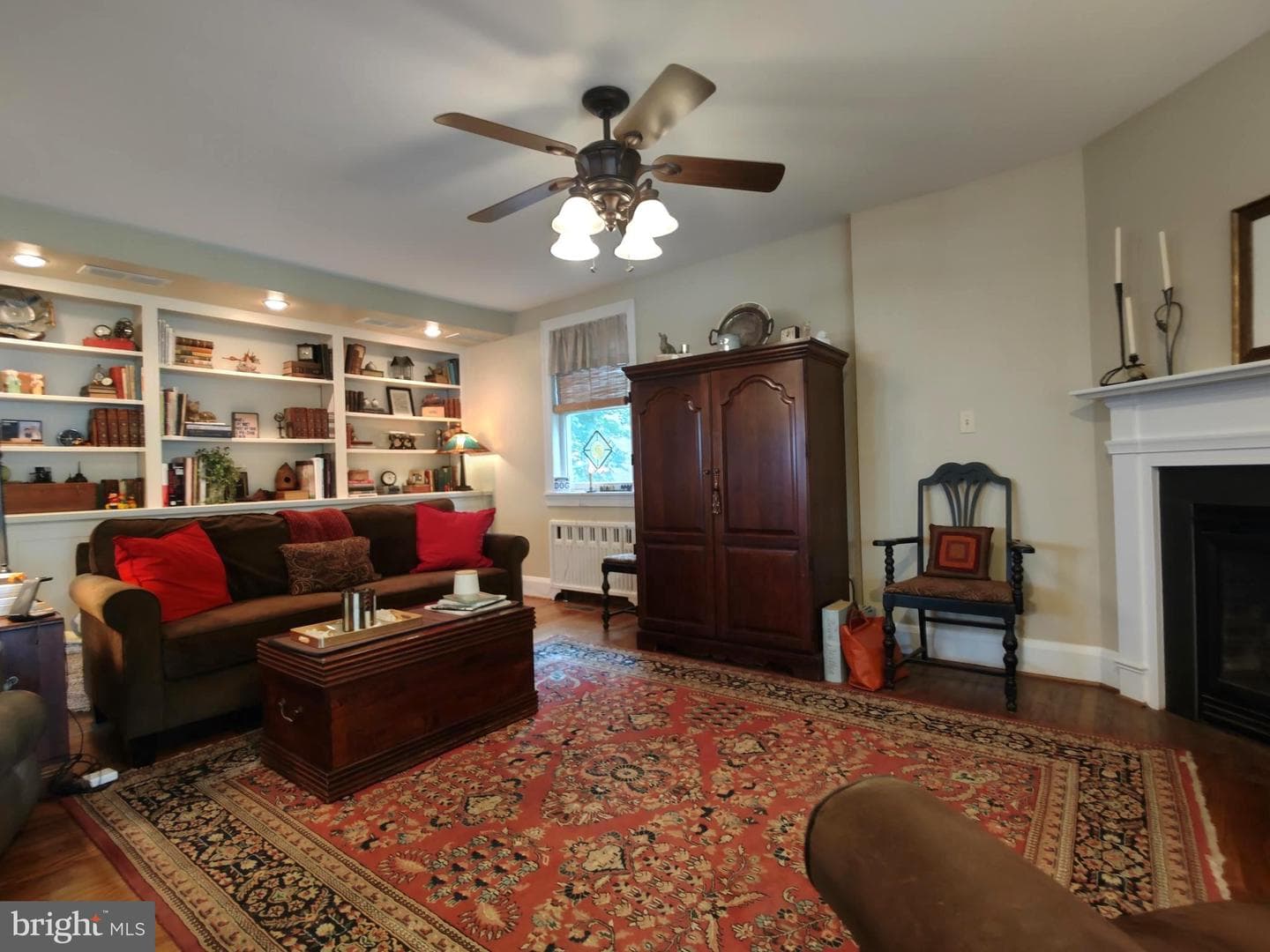 64 W Green Street photo 31
