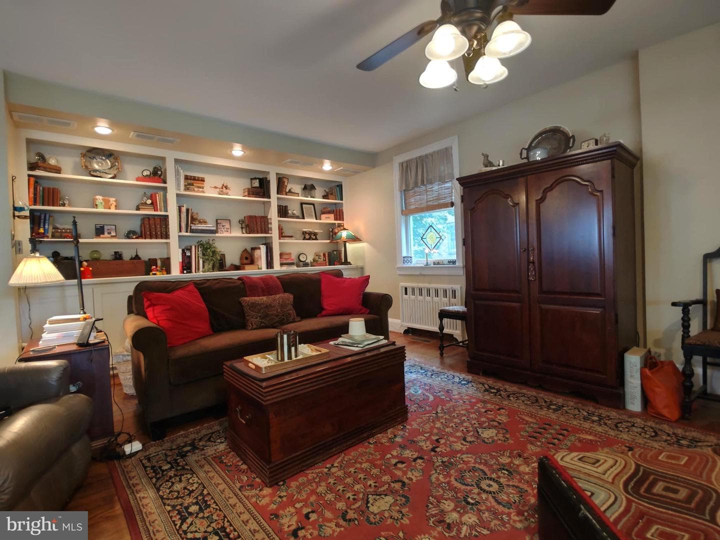 64 W Green Street photo 32