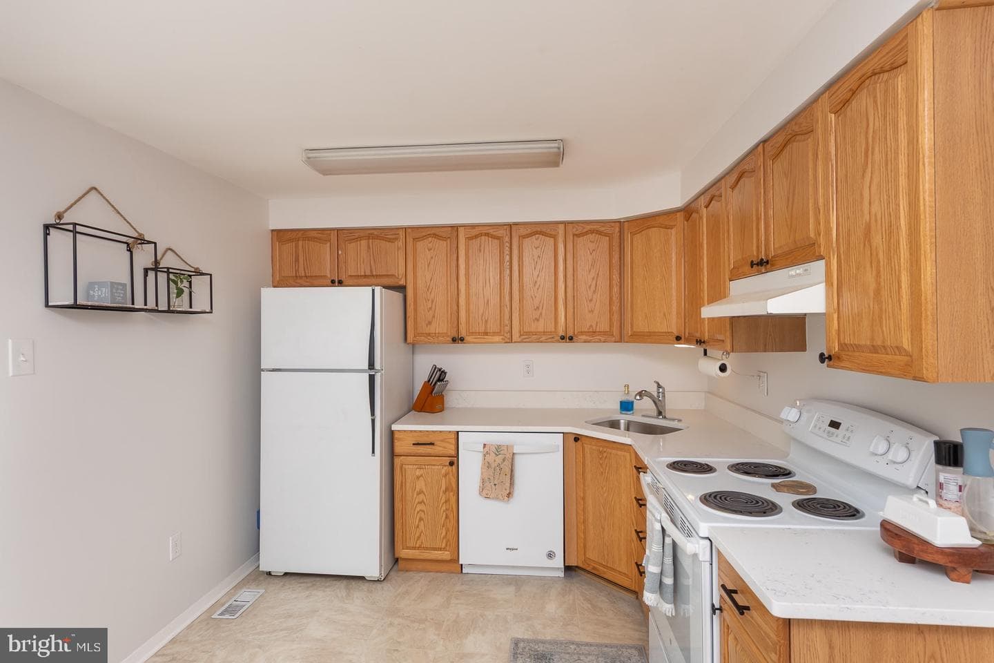 706 Riley Court photo 24