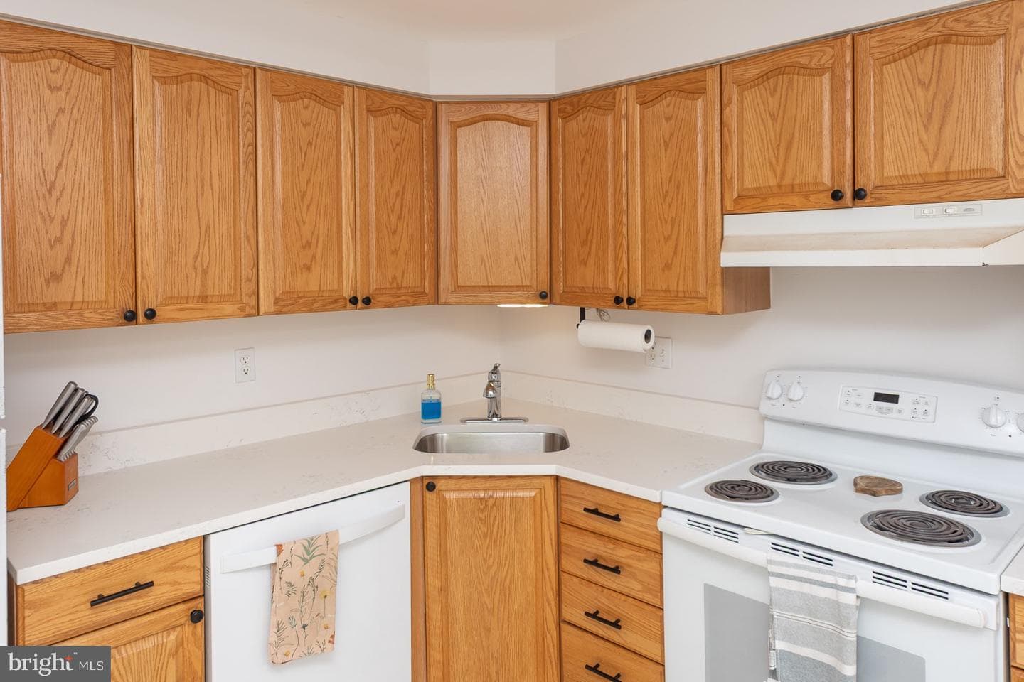 706 Riley Court photo 25