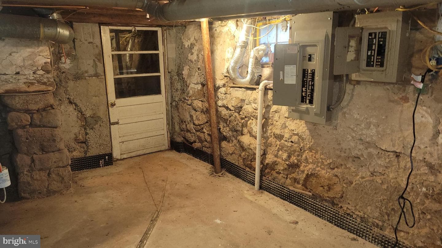2860 E Mayberry Rd photo 21