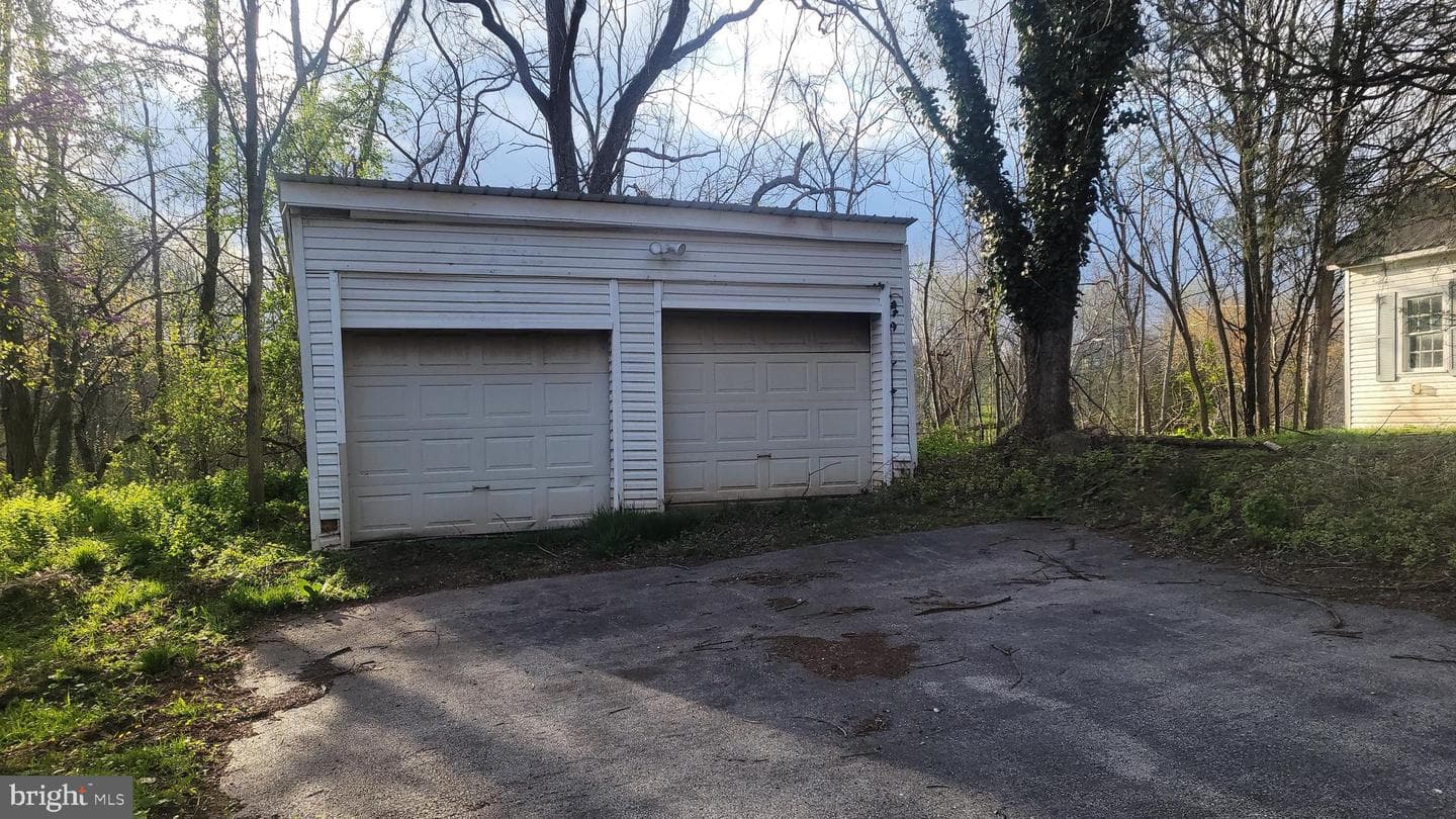 2860 E Mayberry Rd photo 30