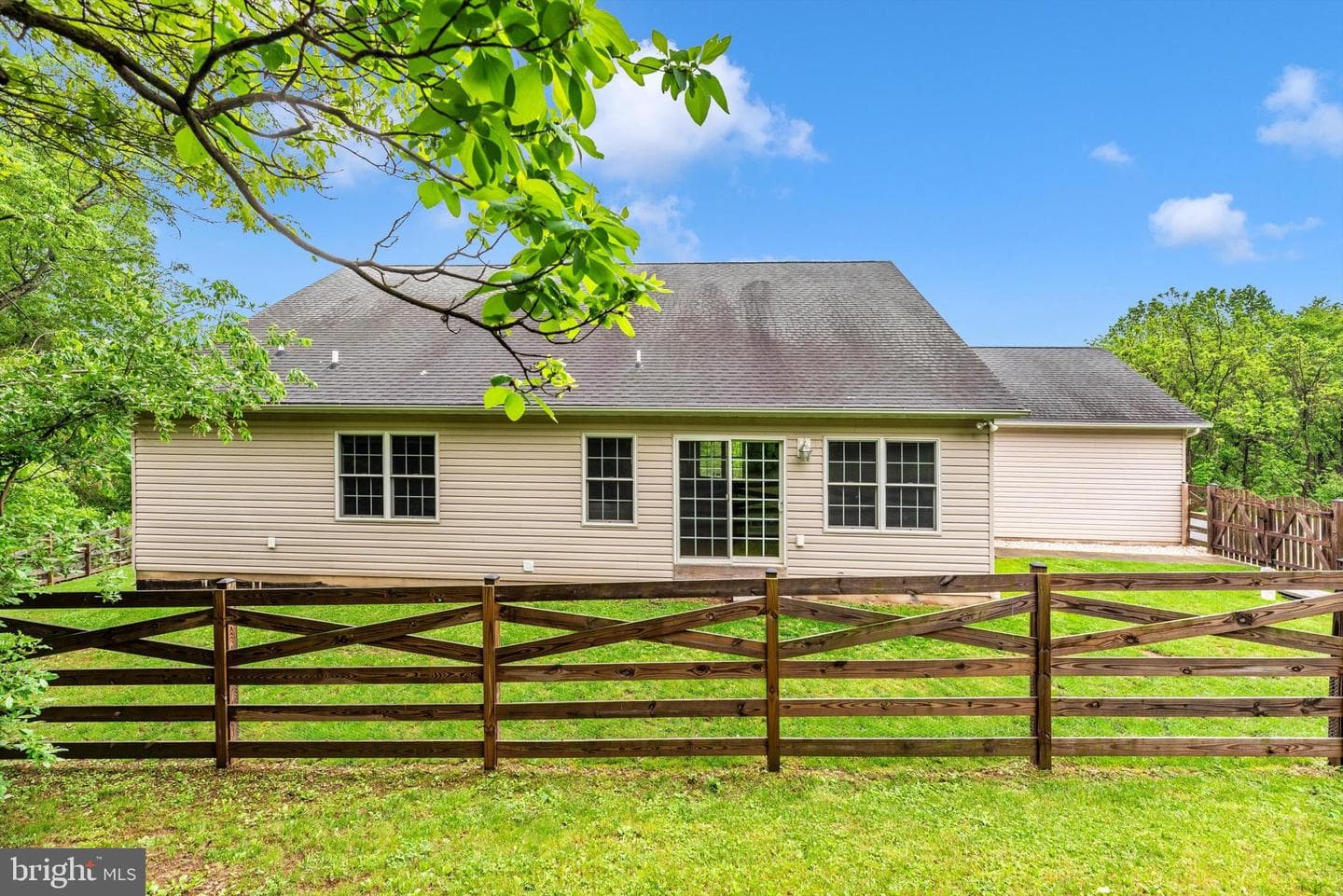 1137 Arnold Road photo 3