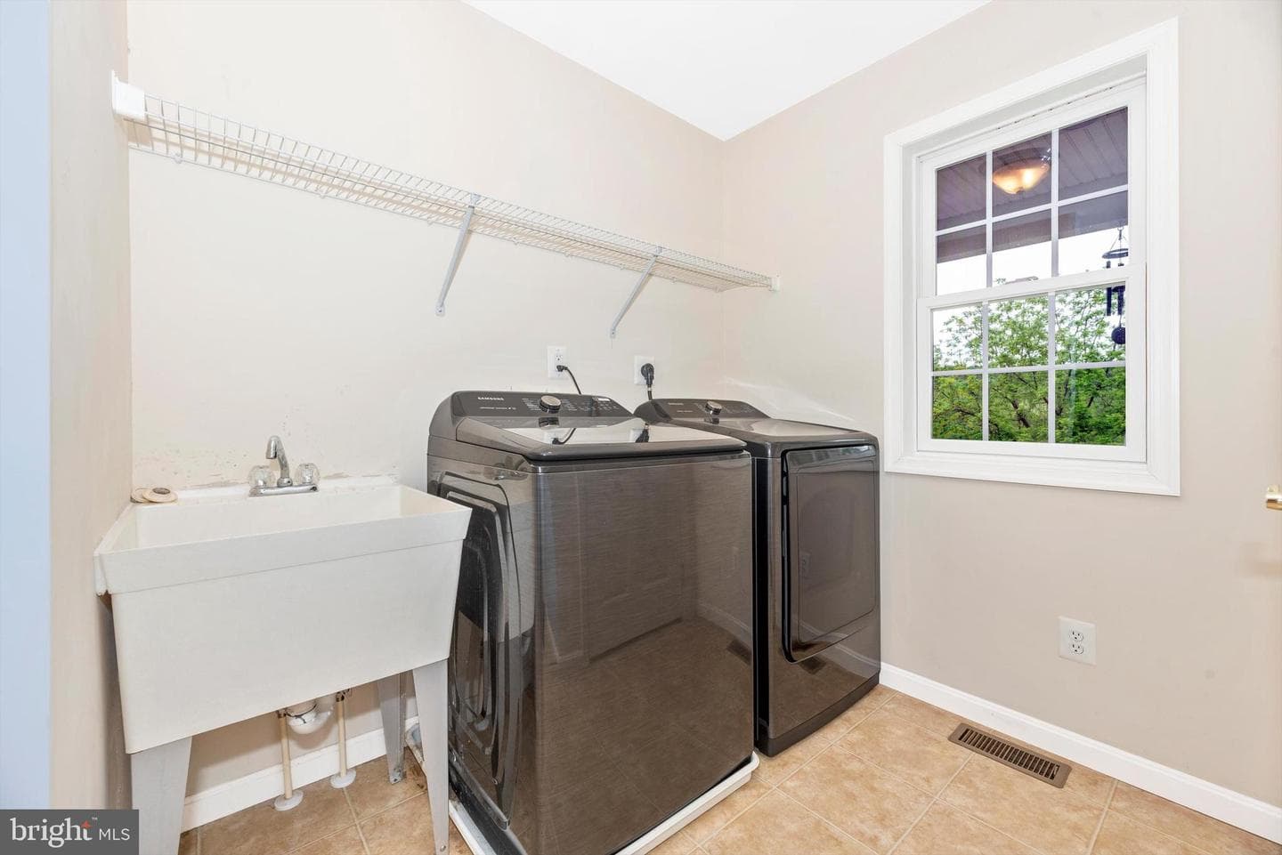 1137 Arnold Road photo 35