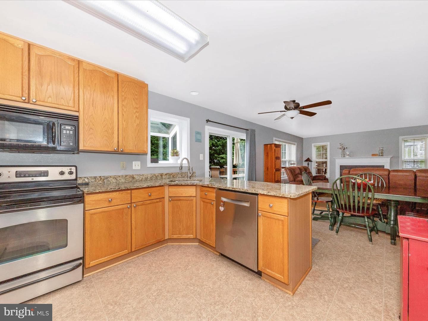 302 Troon Circle photo 6