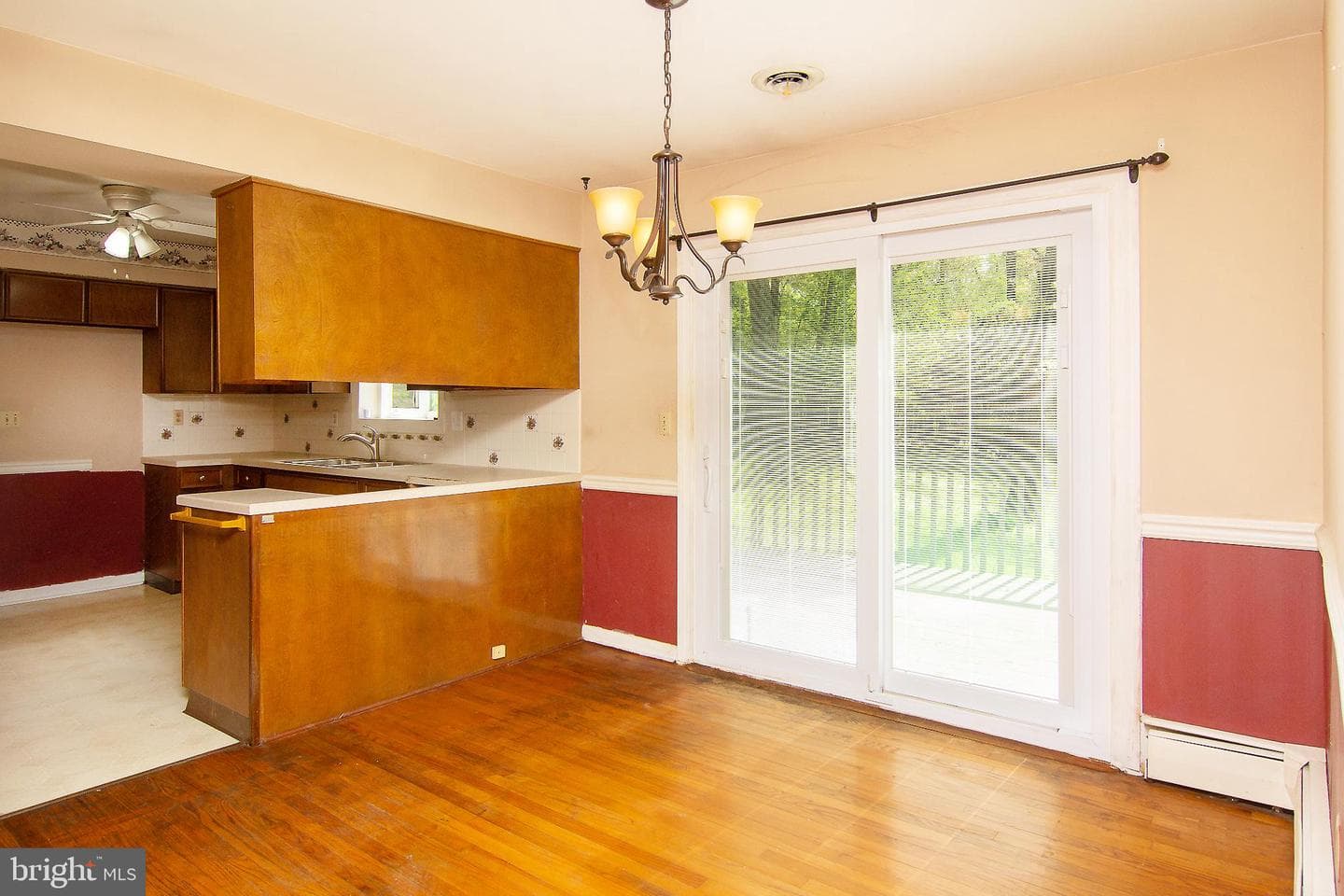 2322 Susanann Drive photo 8