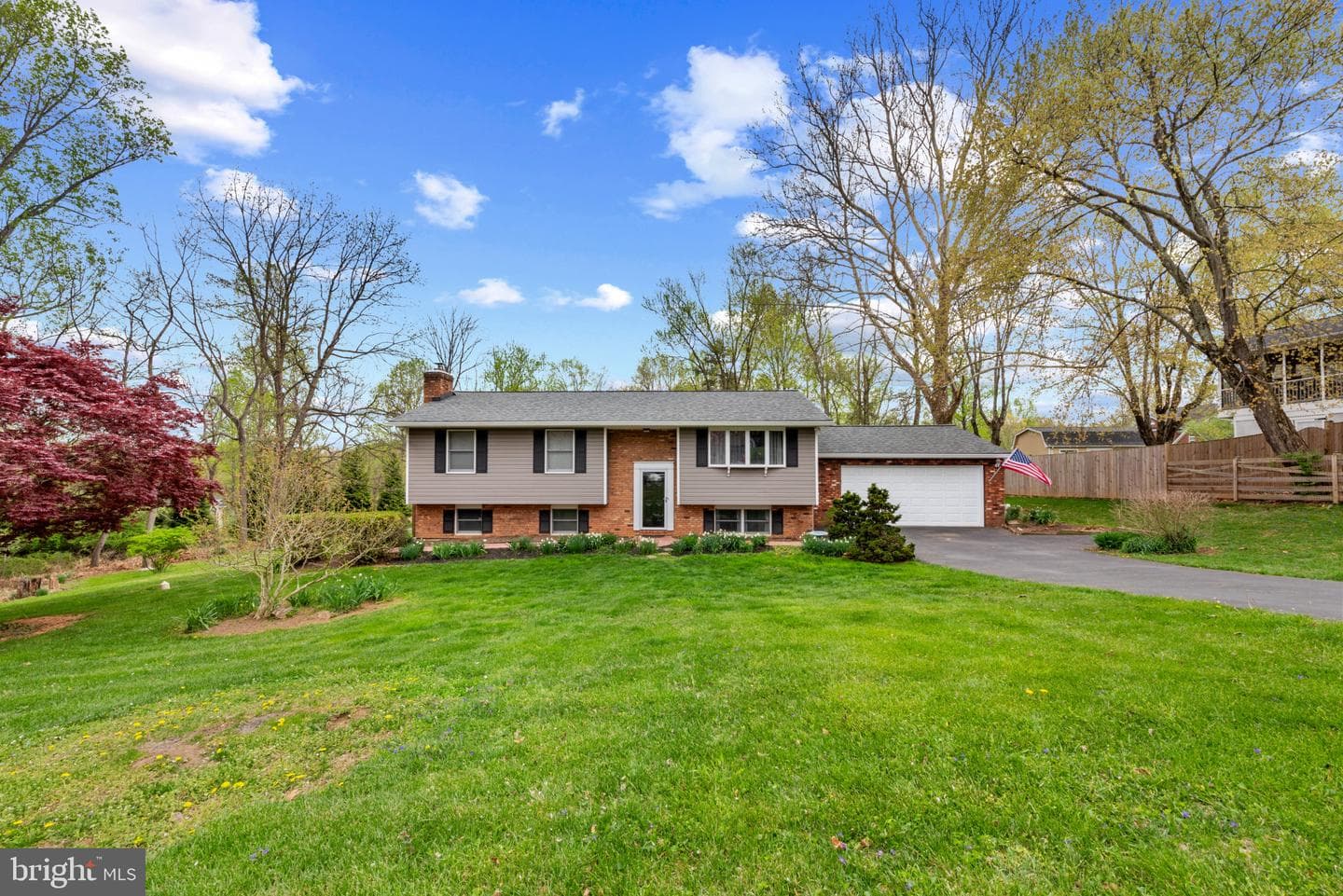 2411 Nickoles Drive