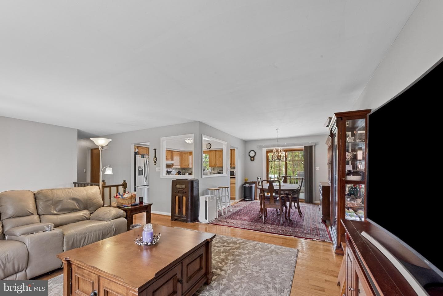 2411 Nickoles Drive photo 11