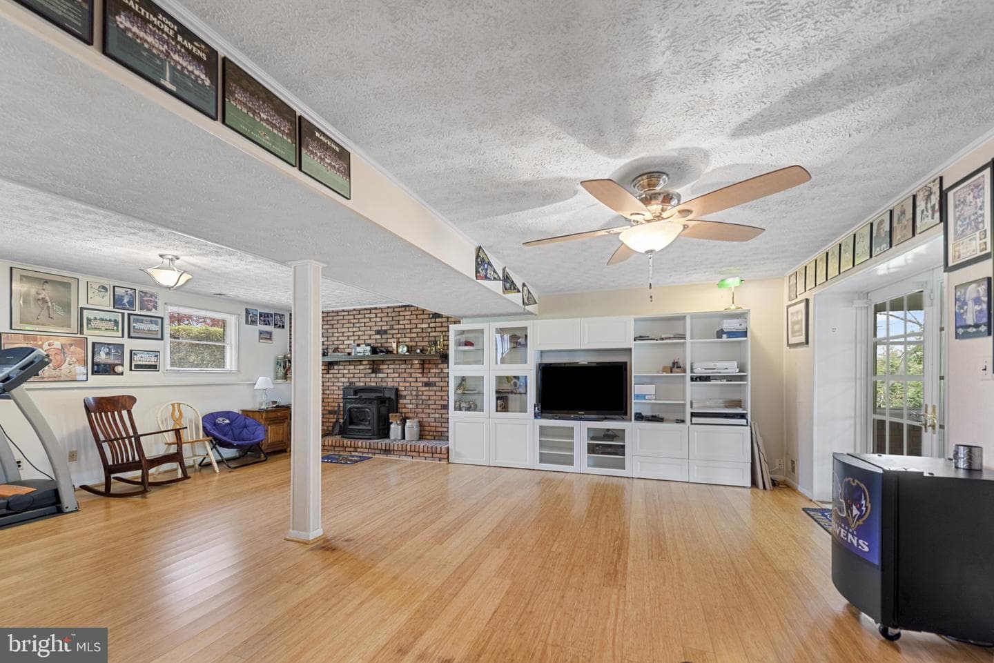 2411 Nickoles Drive photo 4