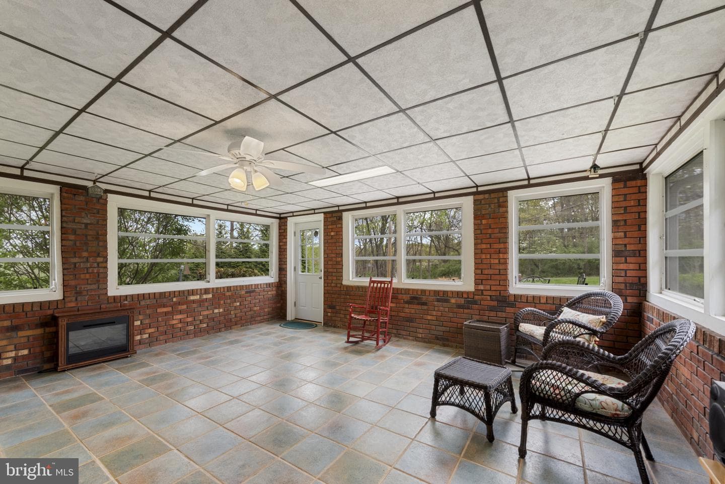 2411 Nickoles Drive photo 5