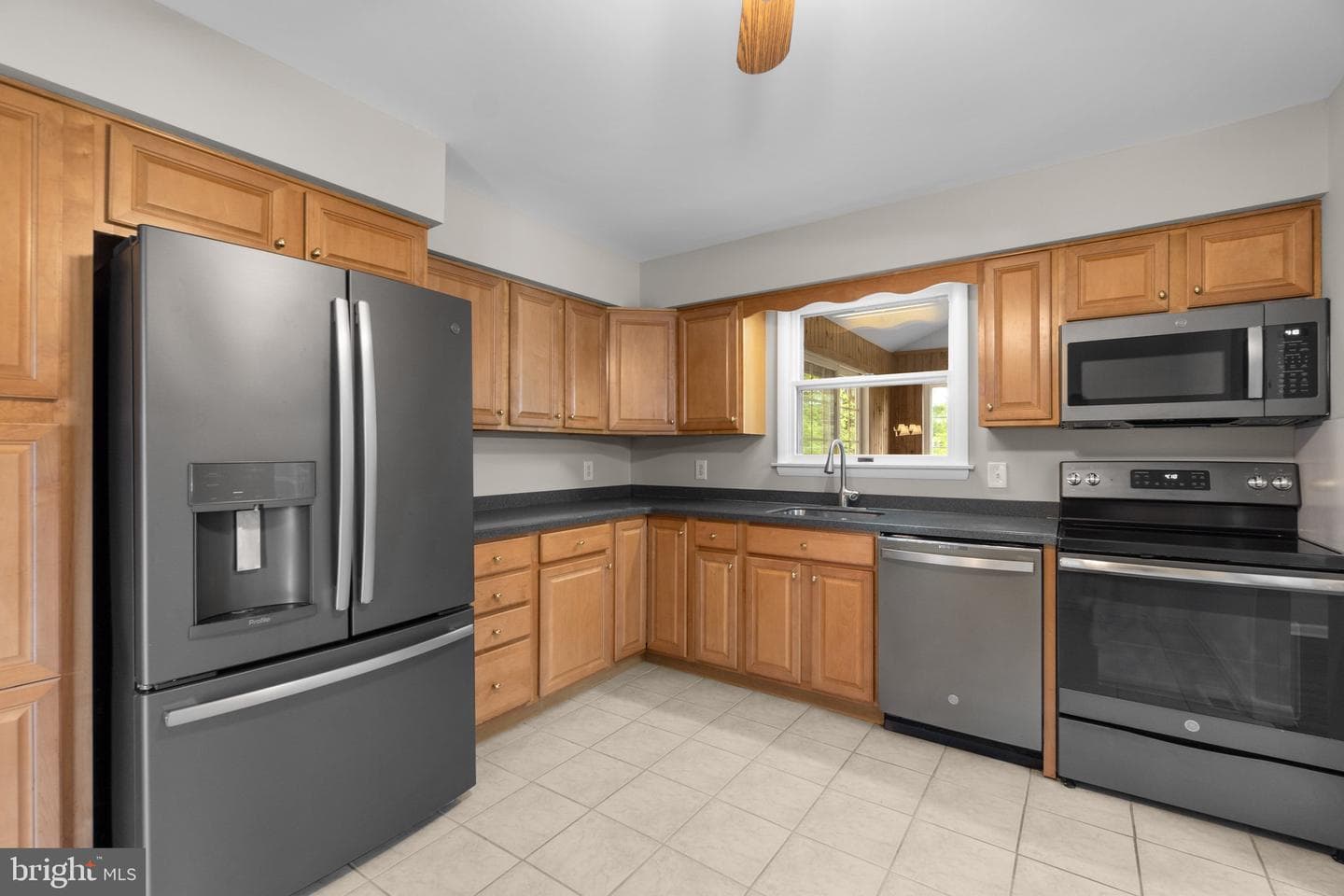 3403 Pine Circle N photo 11