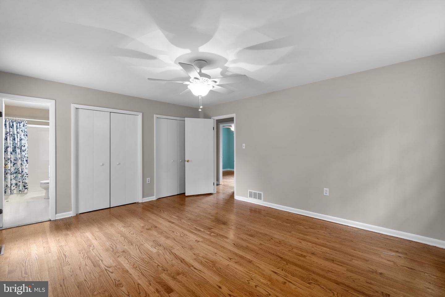3403 Pine Circle N photo 18