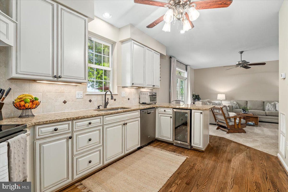 1800 Fallstaff Court photo 16
