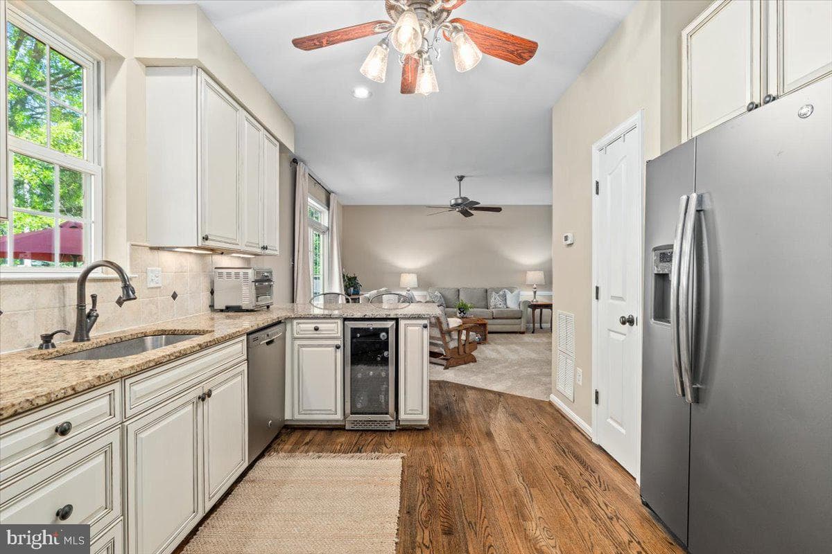 1800 Fallstaff Court photo 17