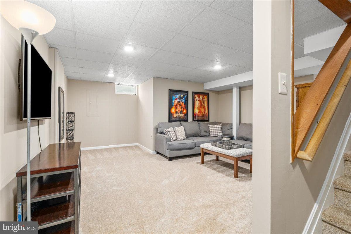 1800 Fallstaff Court photo 37