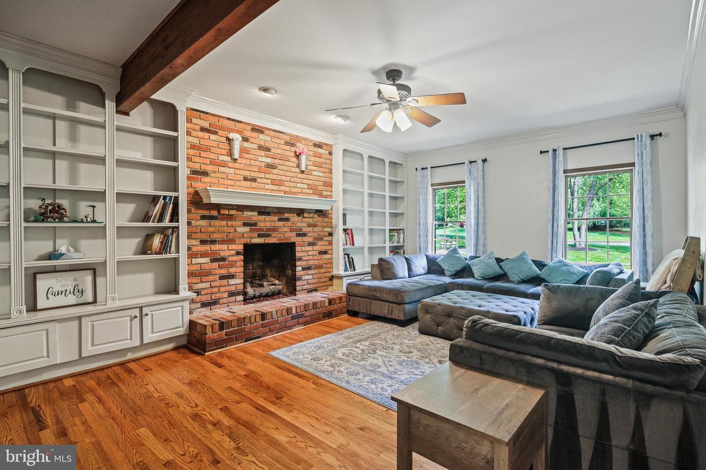 2404 Fairway Oaks Court photo 3